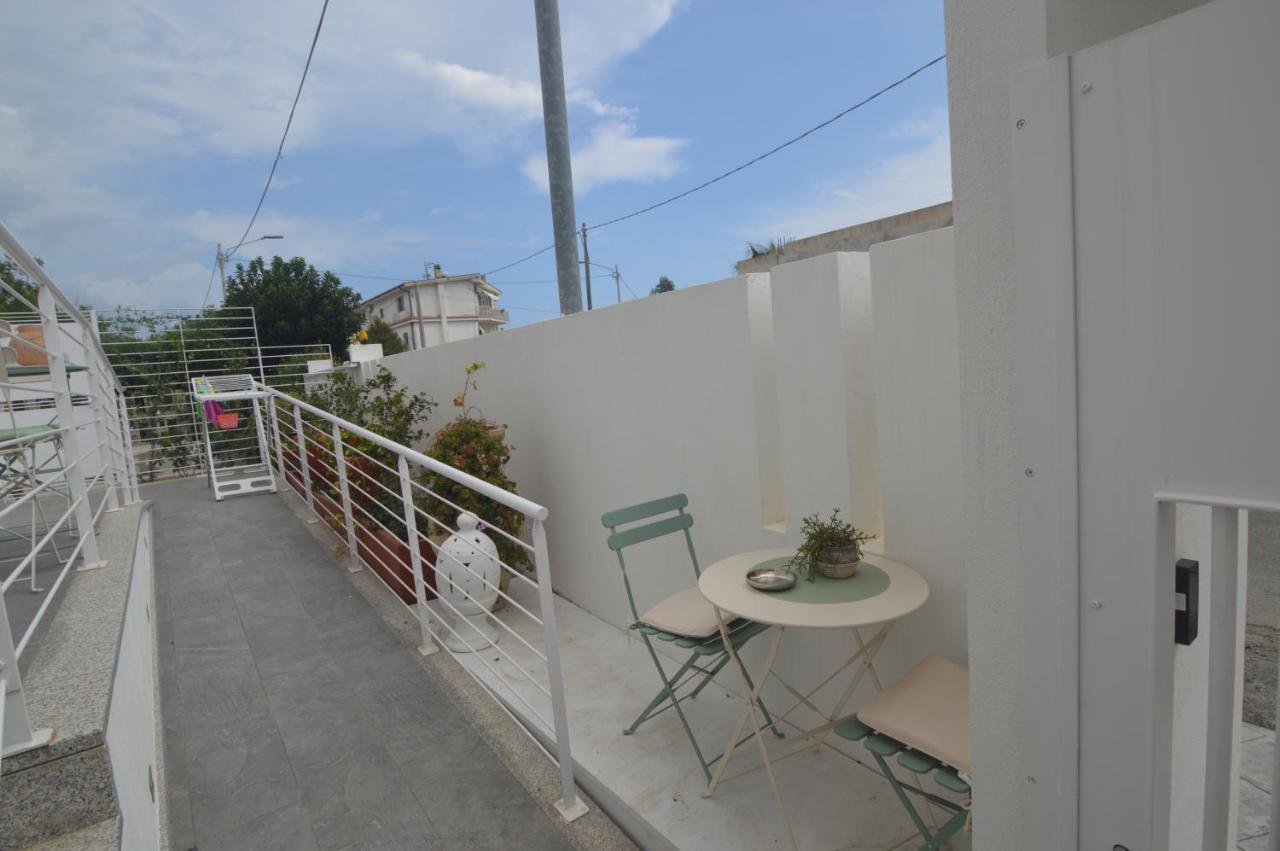 Bed And Breakfast Villa Tota Catanzaro Bagian luar foto